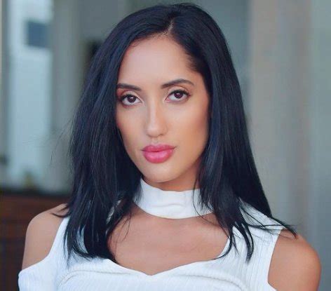 chloe amour real estate|Chloe Amour Biography, Age, Height, Family, Wiki & More .